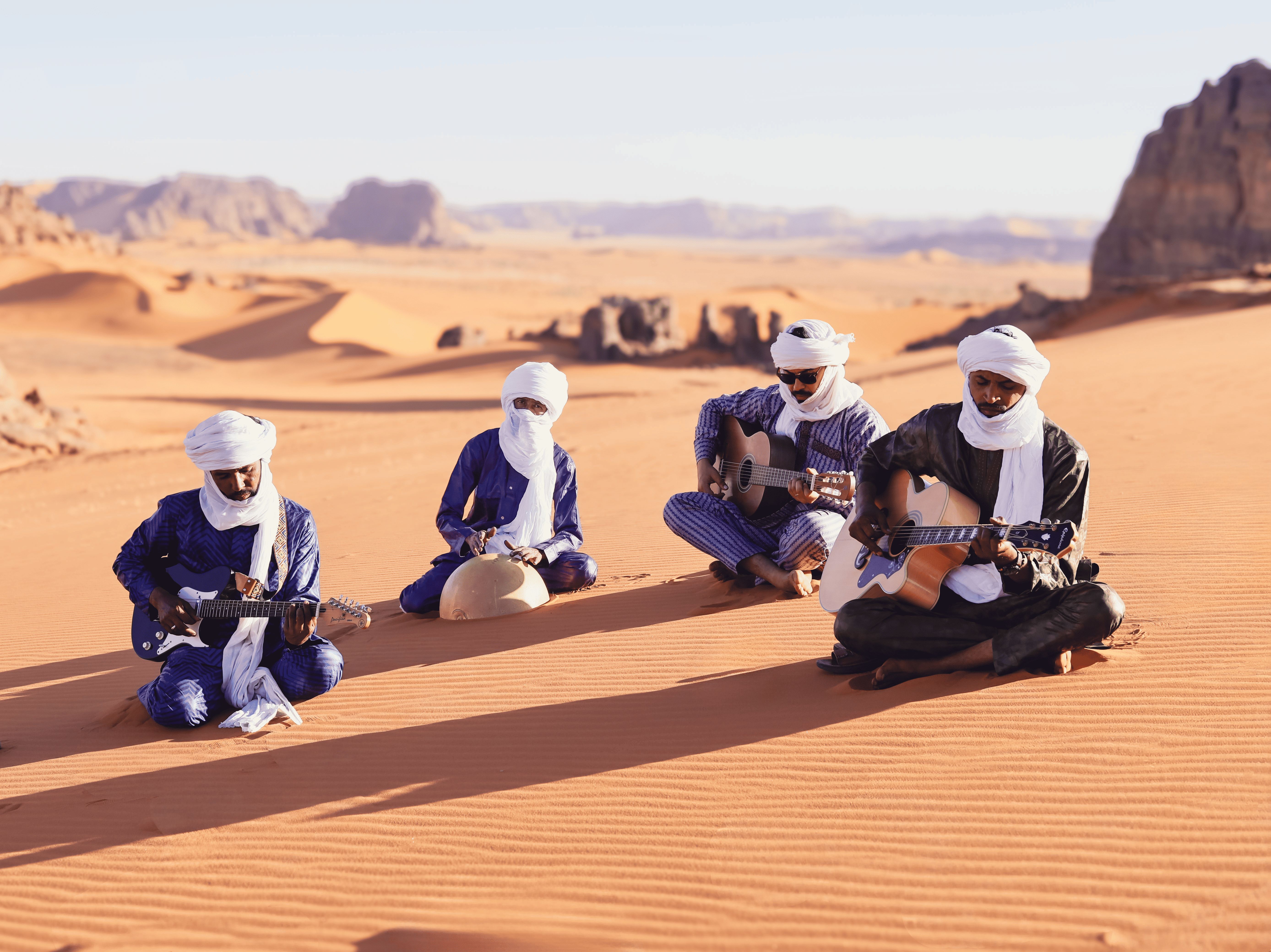 حفل فني مع فرقة تيسيلاوين